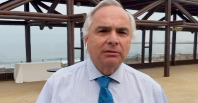 Andrés Chadwick prometió encontrar a los culpables de la muerte del bebé impactado por bala loca