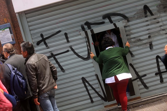 Ventas del comercio caen tras dos semanas de manifestaciones en Chile
