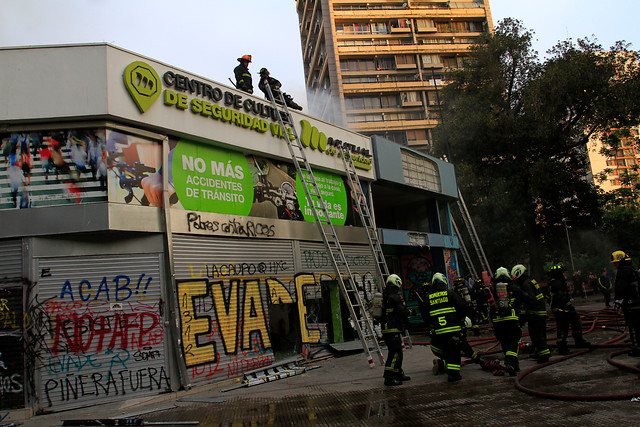 Por saqueos, incendios o desmanes: Ministerio de Economía cifra en casi 6.800 las pymes afectadas