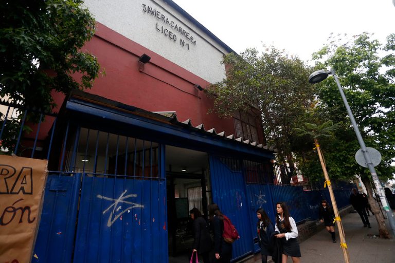 Regreso a clases en medio de la crisis social: Psicóloga entrega sugerencias para abordarlo