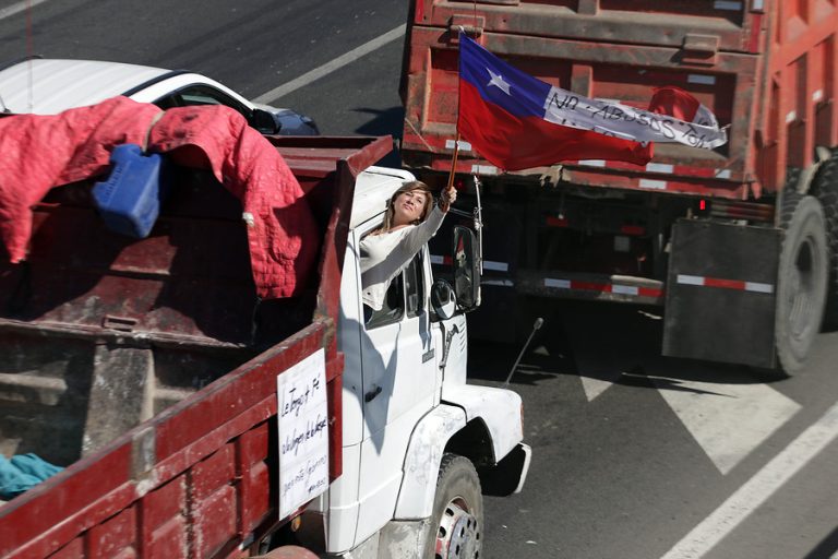 Manifestación NO+TAG: Caravanas de camiones se desplazaron por autopistas de Santiago y en Valparaíso