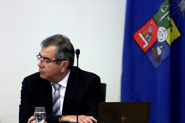 U. de Talca define que sueldo mínimo a trabajadores será de $500 mil y altos directivos ganarán menos