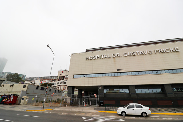 Carabineros explicó que lacrimógenas cayeron al Hospital Gustavo Fricke 