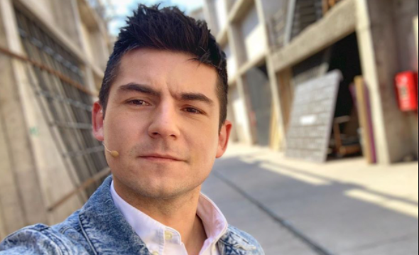 Claudio Castellón sorprendió con historia de amor de dos años con su profesora