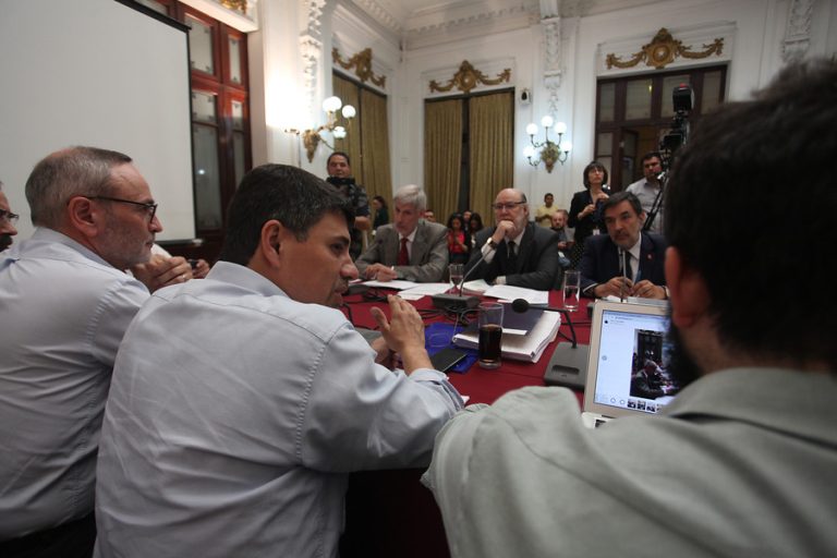 Comisión de la Cámara aprueba habilitar plebiscito para consultar por nueva Constitución