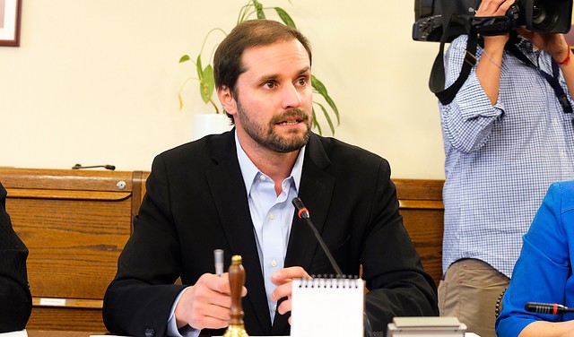 Jaime Bellolio se abre a realizar plebiscito de entrada por nueva Constitución