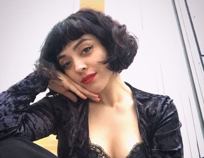 Mon Laferte revela sus motivos para manifestarse: “La desigualdad le dio forma a mi vida”