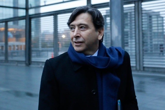 Golborne paga $11,4 millones y logra salida alternativa del caso Penta