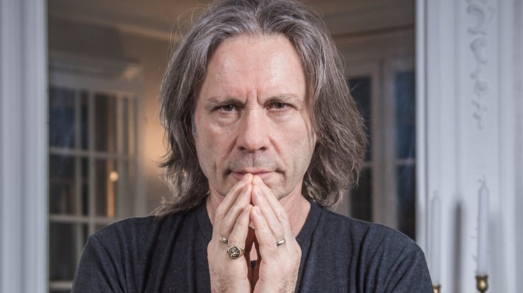 Bruce Dickinson regresa a Chile para presentar su autobiografía 