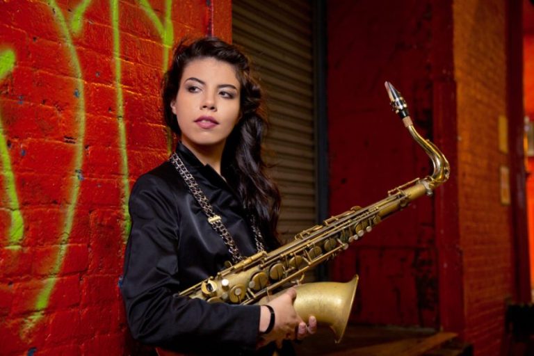 Melissa Aldana, la saxofonista chilena nominada a los Grammy 2020