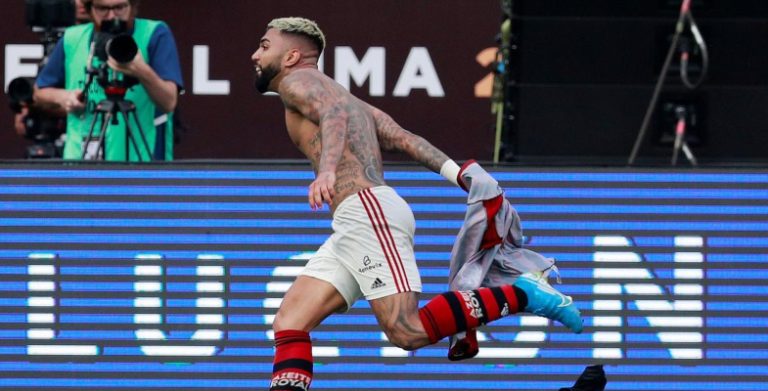 El reinado millonario acabó: Doblete de 