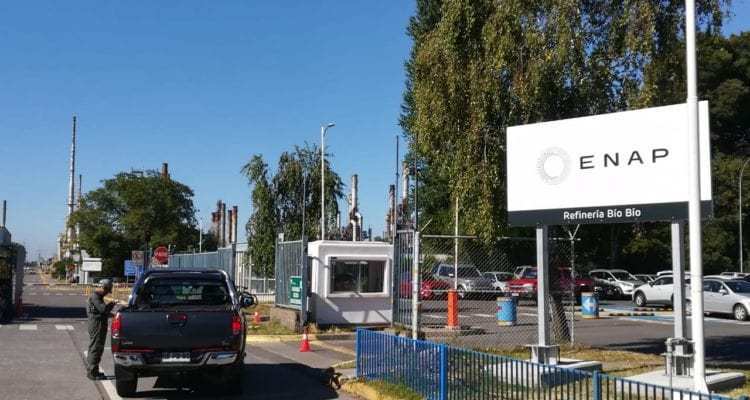 Seis ejecutivos de ENAP fueron formalizados por episodios de contaminación en Talcahuano y Quintero-Puchuncaví