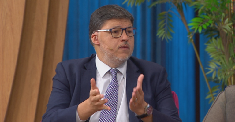 Vivir con deudas: ¿Se puede estar en Dicom por servicios básicos?