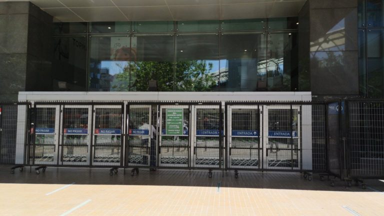 Mall Costanera Center permanecerá cerrado este miércoles tras llamado a manifestaciones