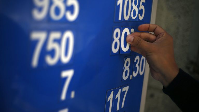 Banco Central explica por qué decidió intervenir ante alza del dólar