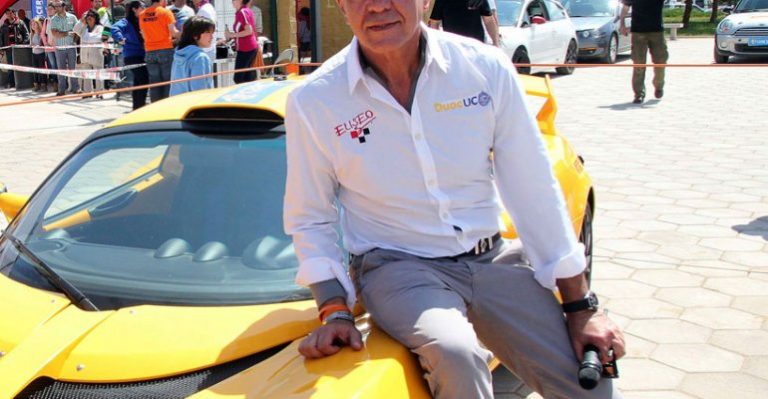 “No podemos estar en contra de Carabineros”: Eliseo Salazar encendió el debate con su opinión