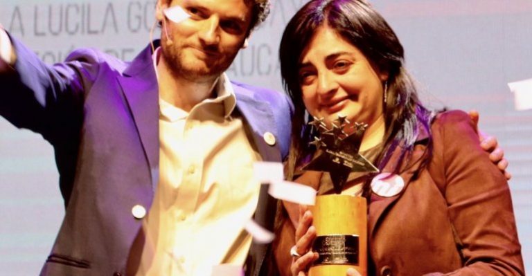 Conoce a Nadia Valenzuela la profesora que fue premiada a nivel nacional por su innovación