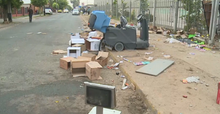 Graves incidentes en Quilicura tras saqueos en supermercados