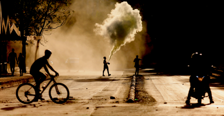 ¿Cómo es vivir en medio de la crisis? Vecinos de Plaza Italia mostraron su realidad