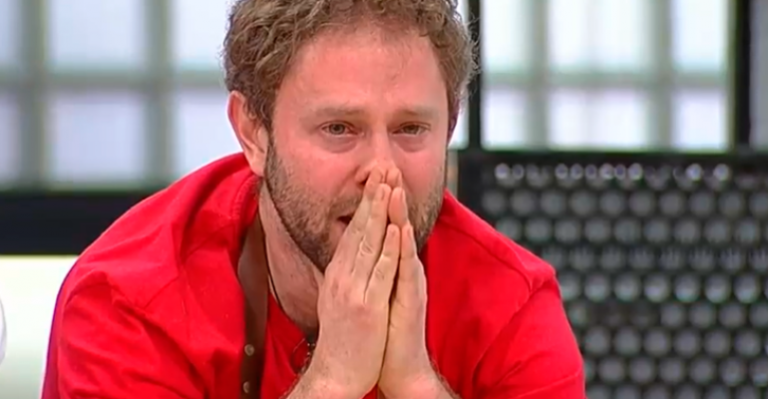 El desconsolado llanto de Maximiliano Michell al ver a su hermano en la eliminación