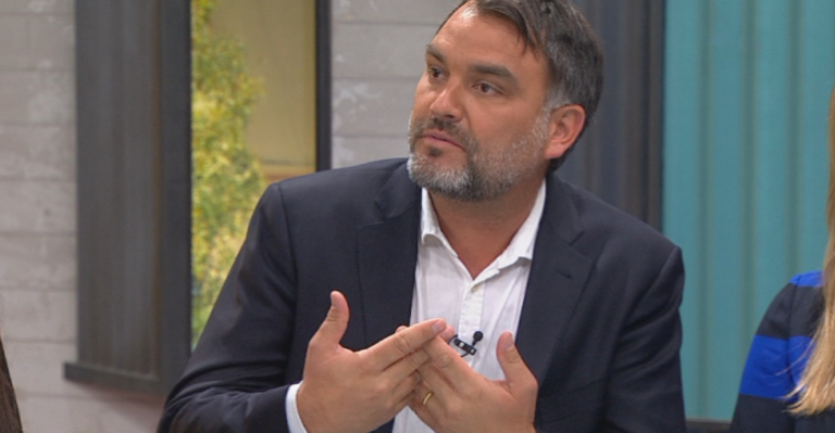 Diputado Javier Macaya: “Eso que para pasar hay que bailar es una práctica fascista”