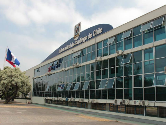 Usach confirma contrato a más de 300 trabajadores de seguridad, aseo y jardines