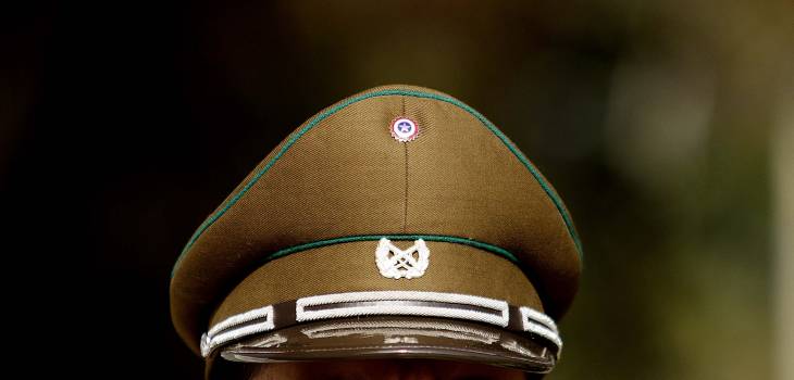 Sus uniformes los delataron: Falsos policías asaltaron supermercado