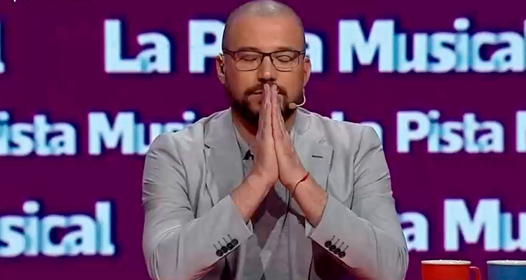 ¿Está temblando?: La inesperada pista de Julián Elfenbein que hizo sacudir el estudio de Pasapalabra