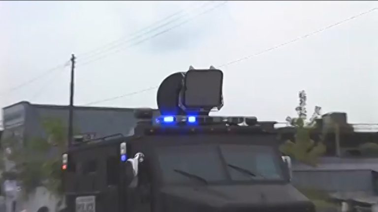 Un dispositivo que emite sonidos por sobre 100 decibeles: Los equipos antidisturbios que planea adquirir Carabineros