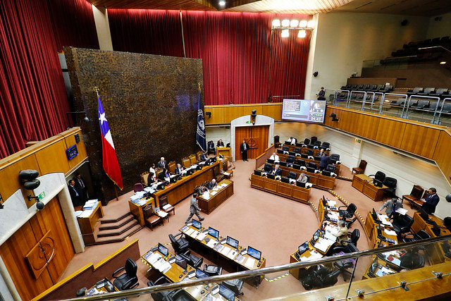 Senado aprobó aumento de pensiones en 50% para mayores de 80 años