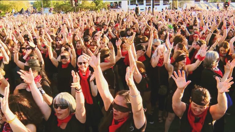 Mujeres son el 51% de la población: La importancia de asegurar paridad de género en Convención Constituyente