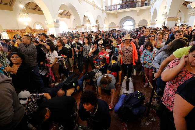 Más de 800 mil personas asistieron a celebración religiosa en Santuario de Lo Vásquez