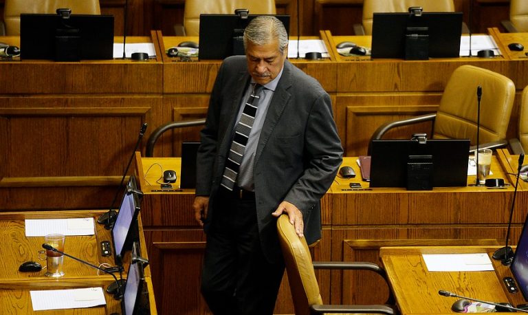 Consejo general del Partido Radical exige la expulsión de diputados Fernando Meza y Carlos Jarpa