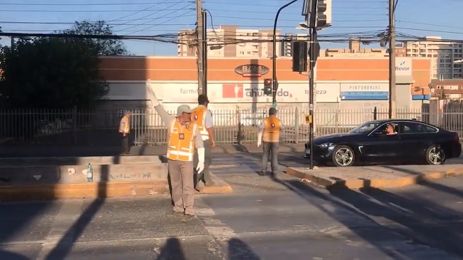 Fiscalizadores de Transportes dirigirán el tránsito en siete comunas de la Región Metropolitana