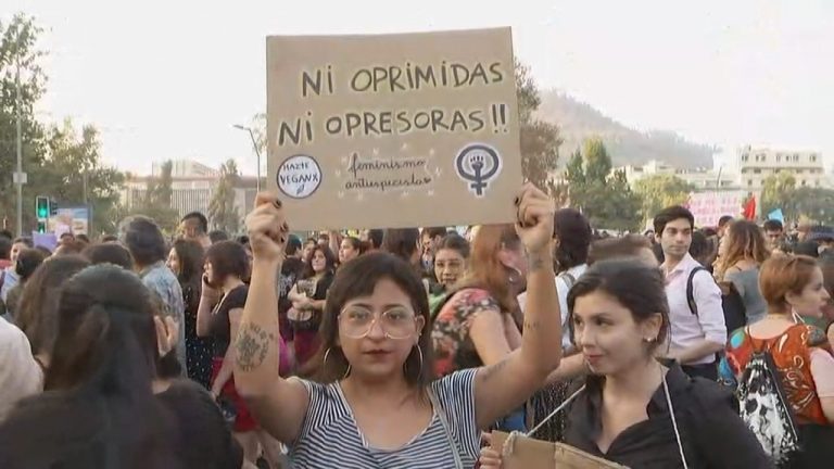 Proyectan que brecha de género se superaría recién en 100 años