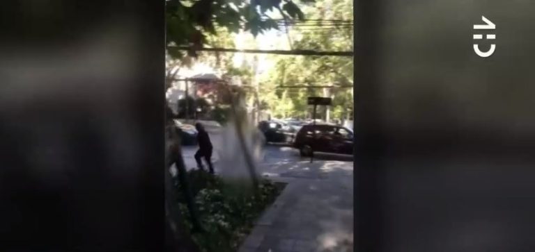 Detienen a conductor que disparó y dejó grave a ciclista en Providencia