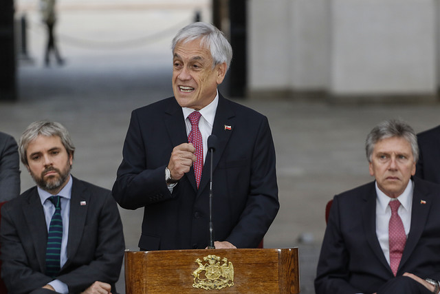 Violaciones a los DD.HH.: Piñera afirma que muchos videos 