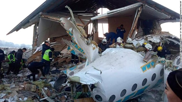 Avión con casi 100 personas a bordo chocó a 19 segundos del despegue