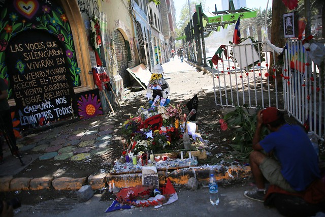 Confirman identidad del hombre que murió tras caer a fosa durante manifestaciones en Plaza Italia