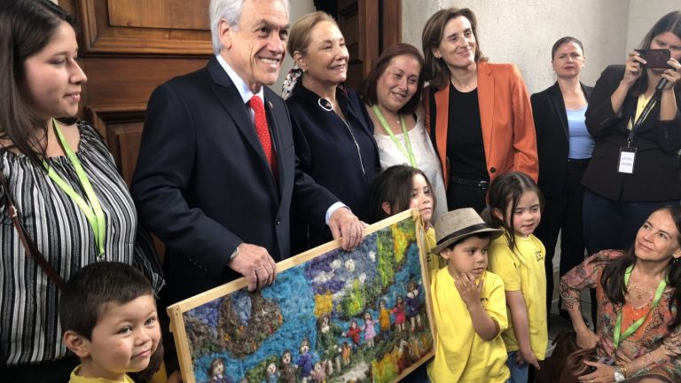 La discusión entre Marcela Cubillos y la Defensora de la Niñez por niños que cantaron 