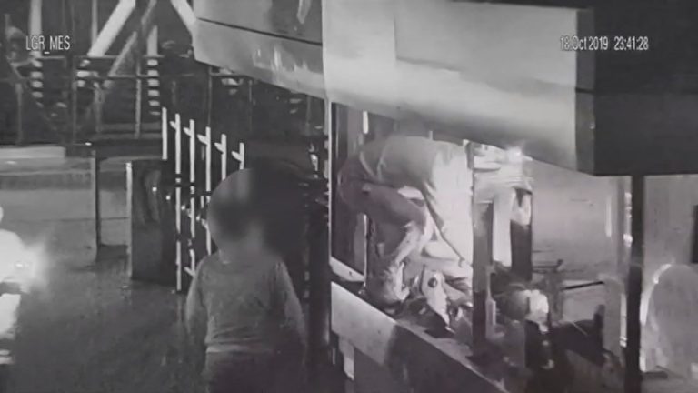 “Se parece a mi hijo”: Madre delató casualmente al segundo imputado por incendio en estación La Granja