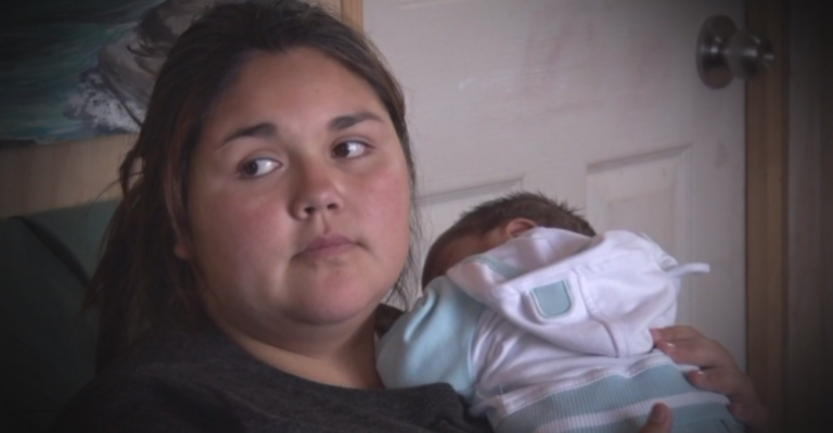 Tras ser acusados de abuso por error: Padres denuncian que cambiaron rut y nacionalidad de su hijo