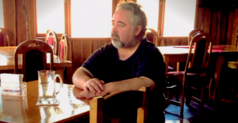 “Kaiser del perro muerto” fue detenido: Trató de incendiar local en Temuco