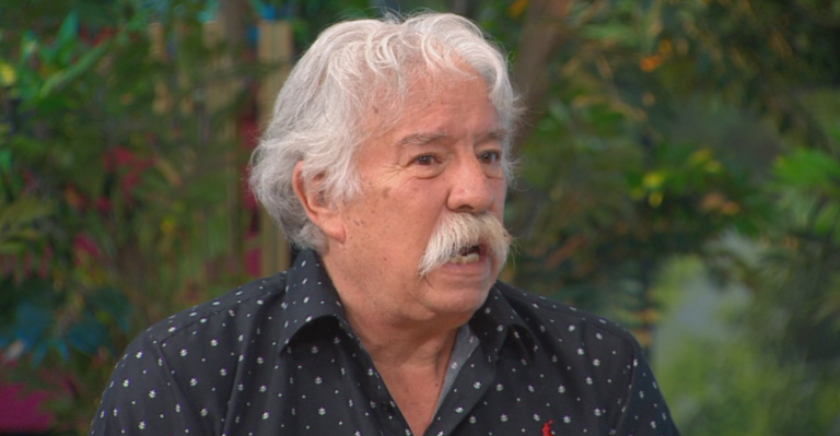 “Vine a llorar acá”: La sabia despedida de el Profesor Rossa a equipo de Viva la Pipol