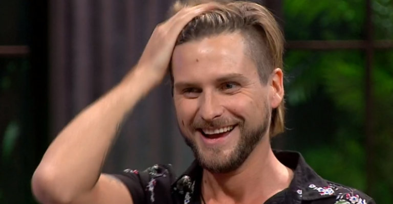 Jean Philippe Cretton sufrió gracioso chascarro junto a Mauricio Jürgensen