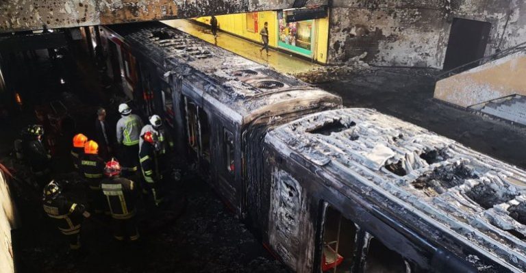 Así prendieron fuego a metro La Granja: CHV visitó la estación junto a fiscal