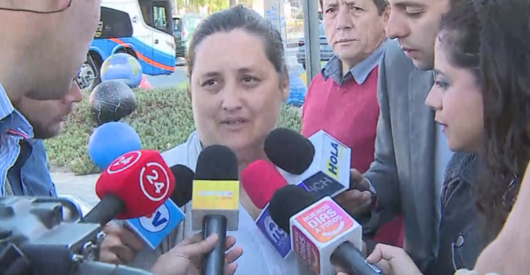 “No se han comunicado con nosotros”: Familiares de tripulantes del Hércules C-13 comentaron la escasa información entregada por la FACh