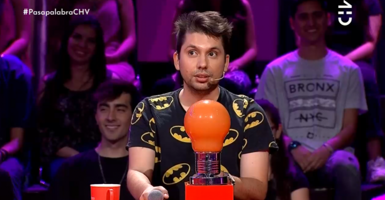 Fabrizio Copano corrigió a Julián Elfenbein como todo un 