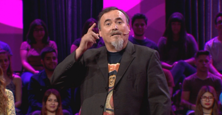 ¡Hay que hacerle caso! Paul Vásquez explicó el nombre de un popular sandwich chileno