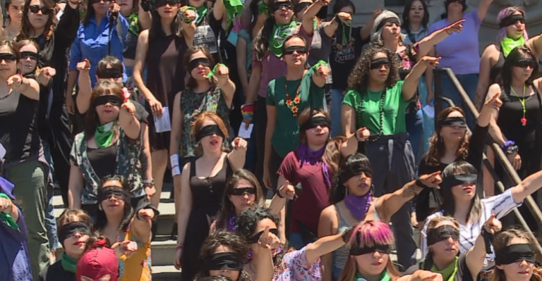 De Chile al mundo: Canción feminista de LasTesis se vuelve viral